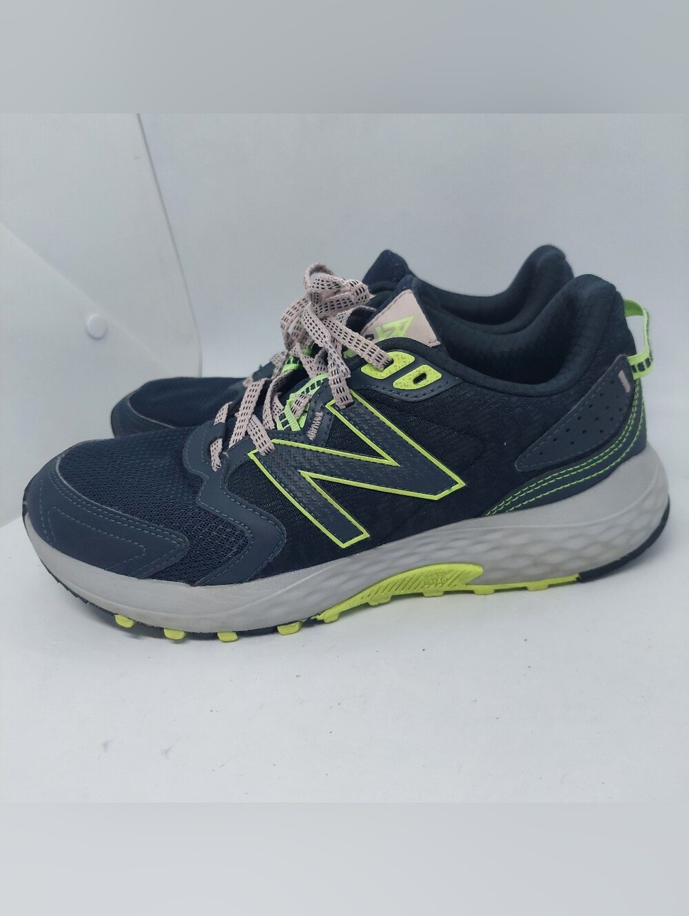 New Balance 410v7 Trail Running Sport Shoes Navy Blue WT410LP7 Womens Size 9